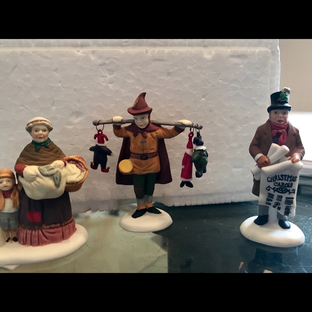 Dept56 HERITAGE VILLAGE PORTOBELLO ROAD PEDDLERS